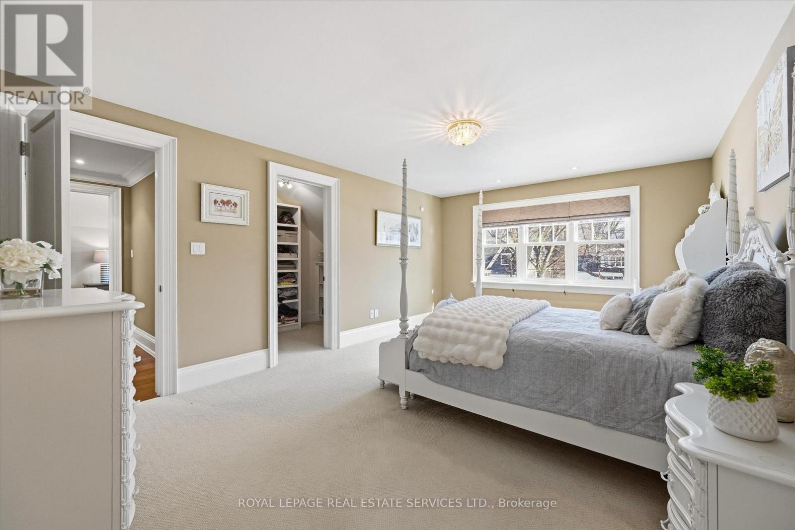 1049 Cedar Grove Boulevard, Oakville, Ontario  L6J 2C2 - Photo 34 - W12870810