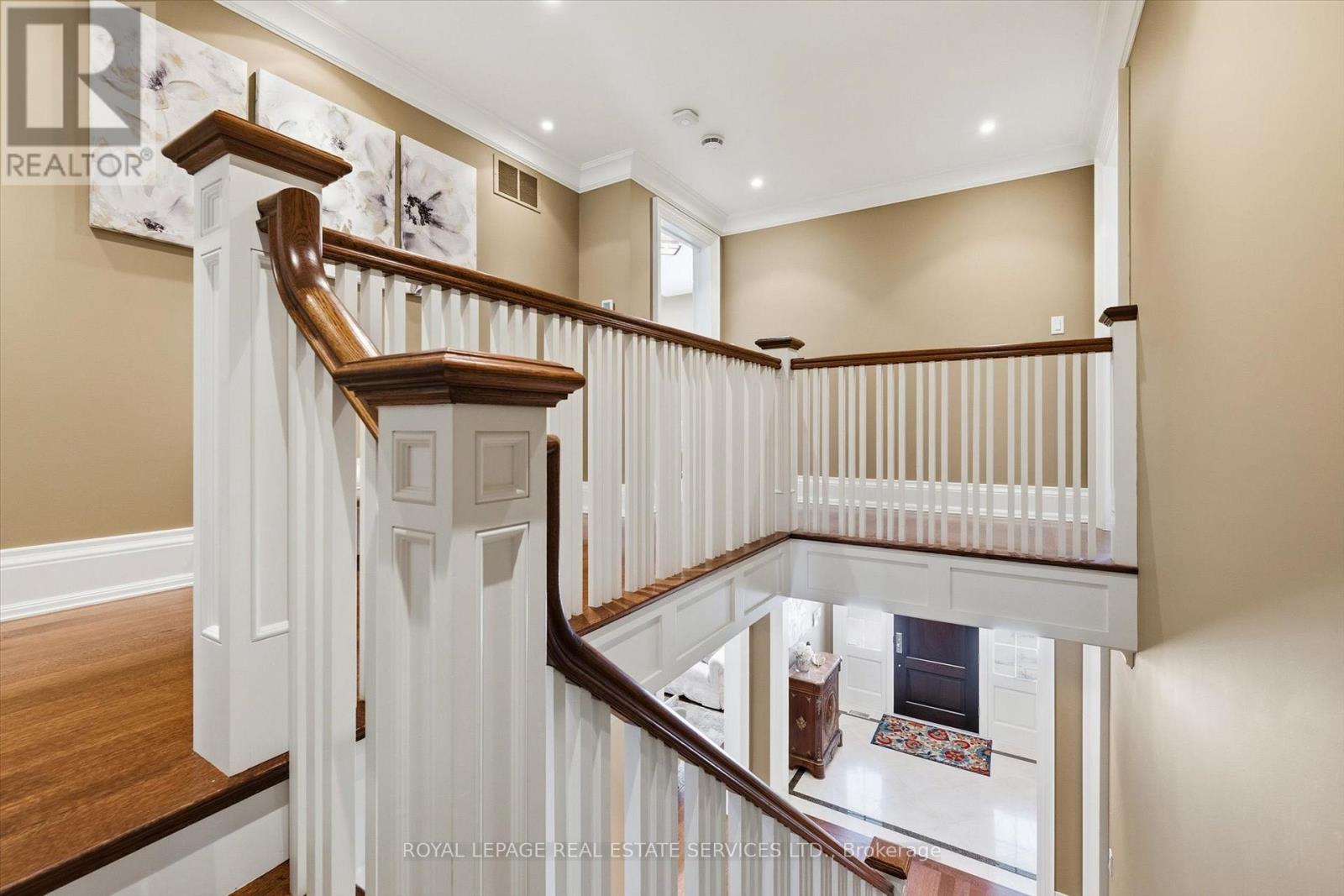 1049 Cedar Grove Boulevard, Oakville, Ontario  L6J 2C2 - Photo 37 - W12870810