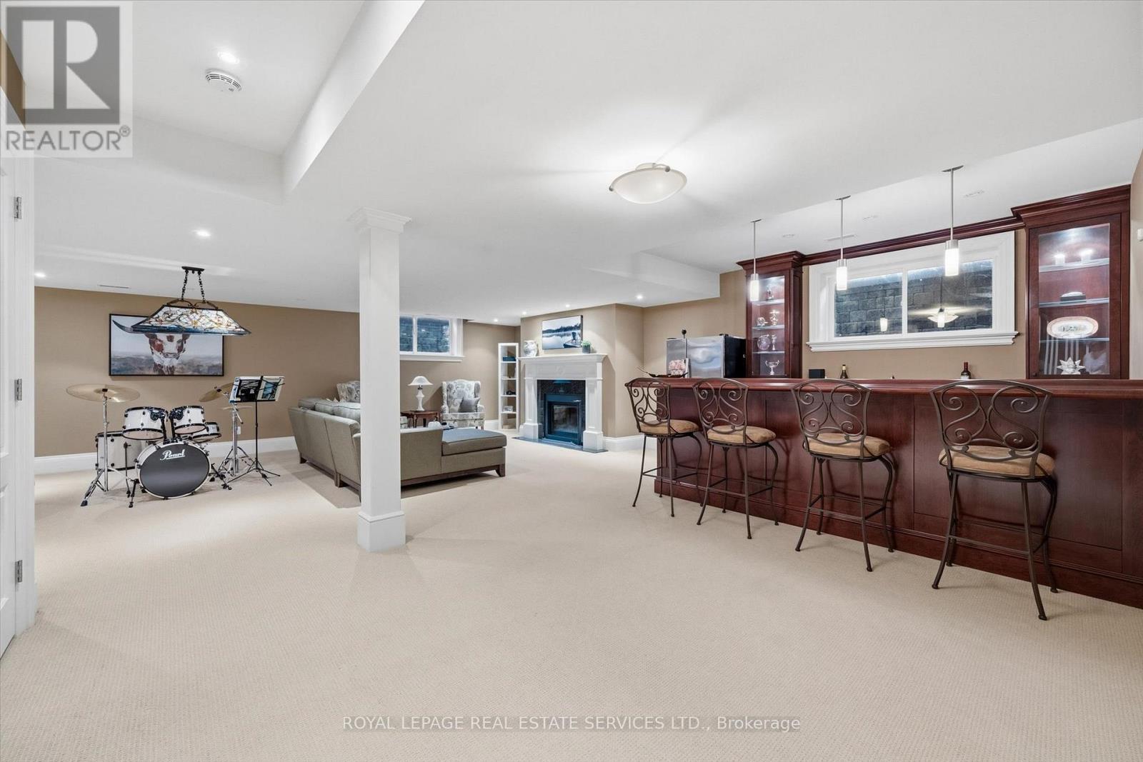 1049 Cedar Grove Boulevard, Oakville, Ontario  L6J 2C2 - Photo 38 - W12870810