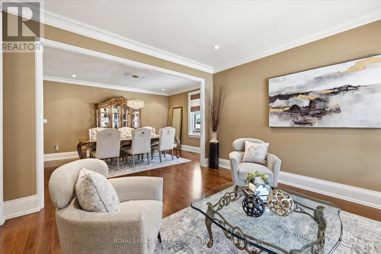 1049 Cedar Grove Boulevard, Oakville, Ontario  L6J 2C2 - Photo 5 - W12870810