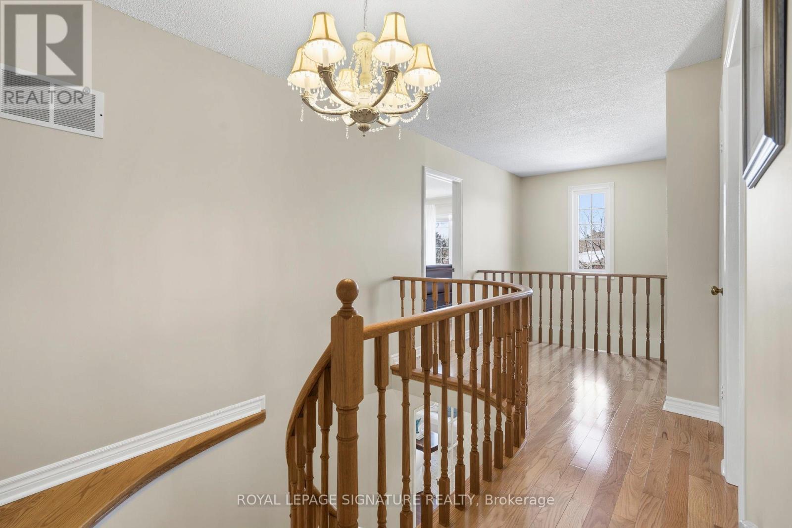 18 Webster Way, Halton Hills, Ontario  L7G 5J7 - Photo 23 - W12870858