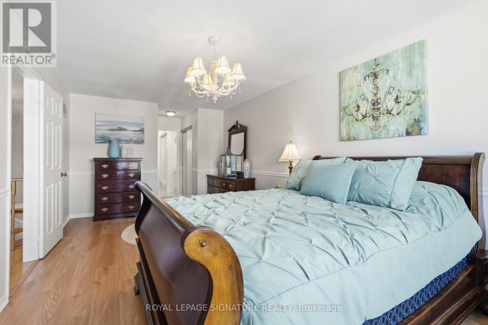 18 Webster Way, Halton Hills, Ontario  L7G 5J7 - Photo 26 - W12870858