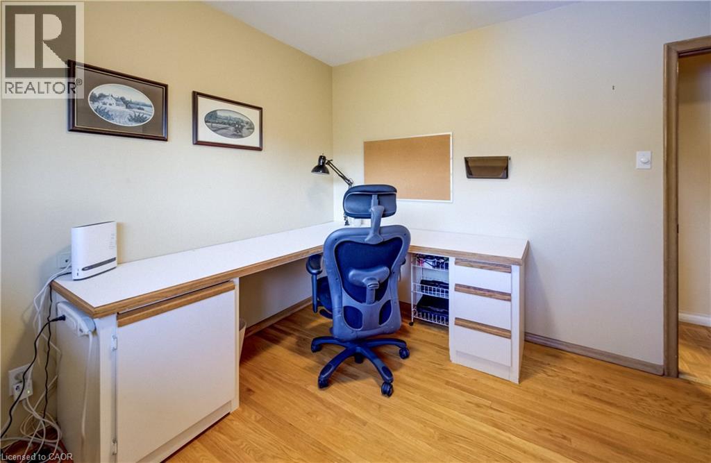 588 Krug Street, Kitchener, Ontario  N2B 1L7 - Photo 24 - 40810676