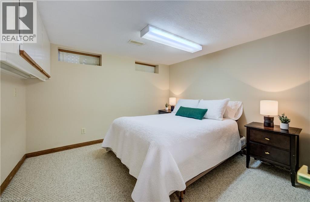 588 Krug Street, Kitchener, Ontario  N2B 1L7 - Photo 33 - 40810676