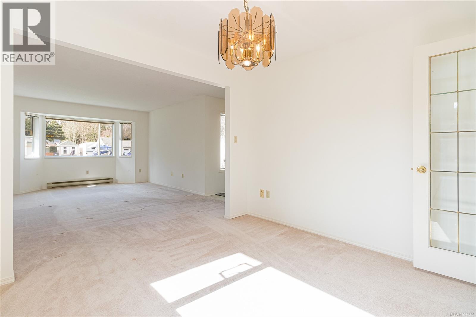 700 Arbutus St, Qualicum Beach, British Columbia  V9K 1K4 - Photo 12 - 1028385