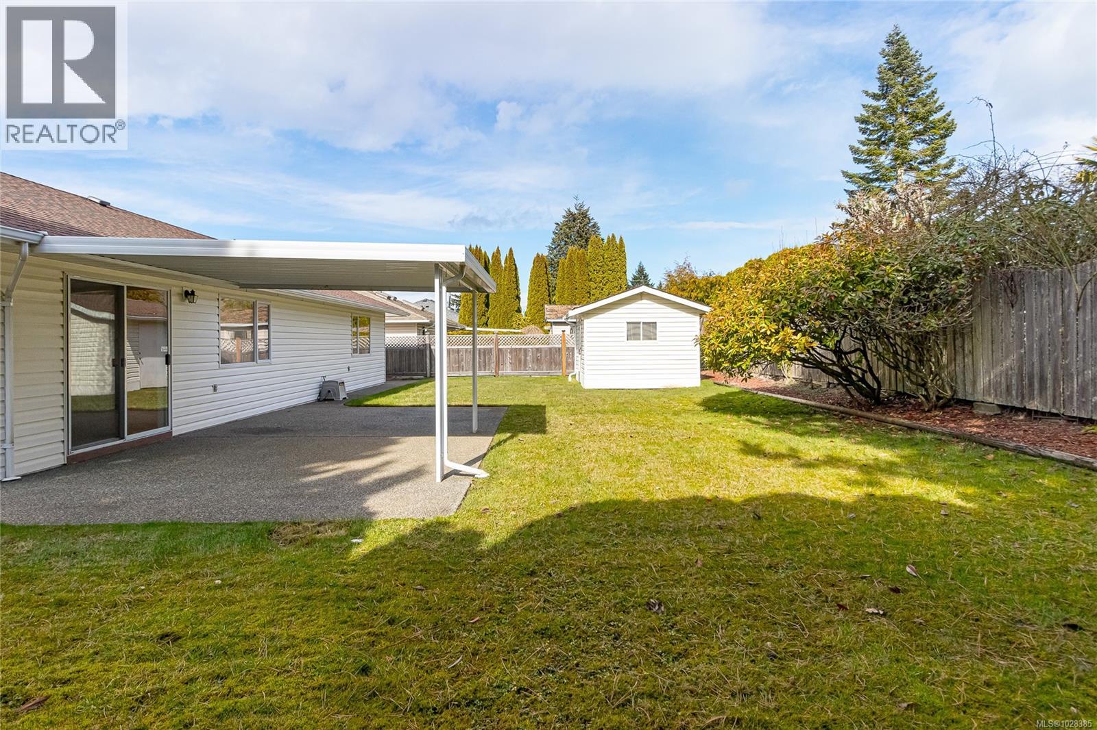 700 Arbutus St, Qualicum Beach, British Columbia  V9K 1K4 - Photo 37 - 1028385