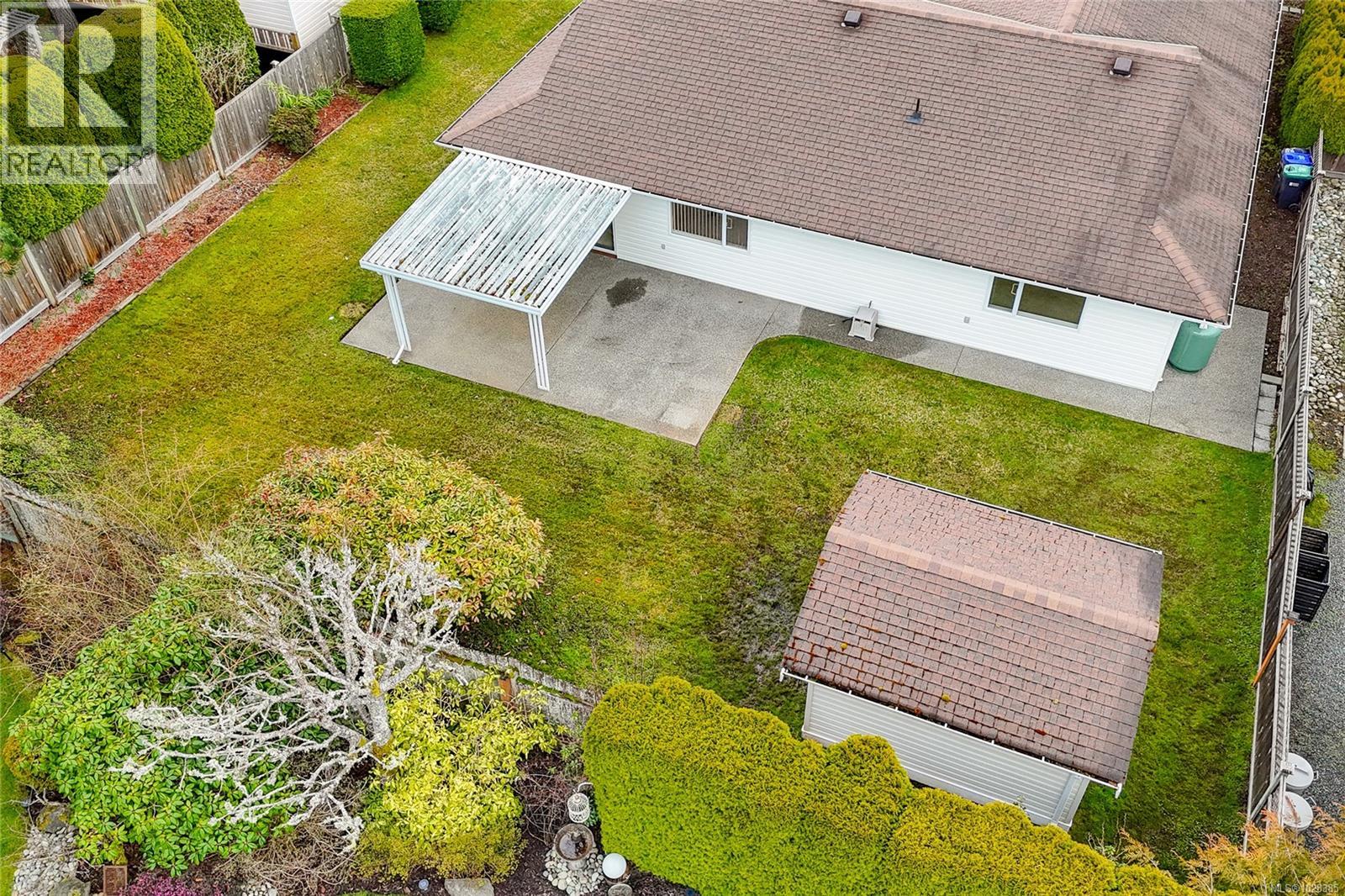 700 Arbutus St, Qualicum Beach, British Columbia  V9K 1K4 - Photo 40 - 1028385