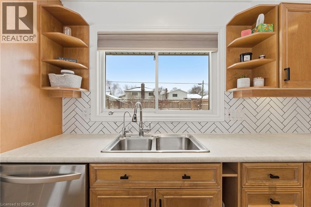 35 Hickery Place, Brantford, Ontario  N3S 3C7 - Photo 11 - 40811057