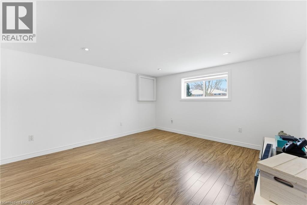 35 Hickery Place, Brantford, Ontario  N3S 3C7 - Photo 21 - 40811057