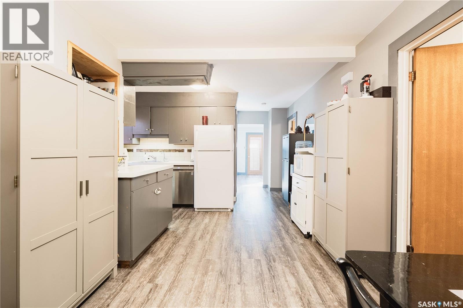 830 7th Avenue Nw, Moose Jaw, Saskatchewan  S6H 4C2 - Photo 19 - SK030172