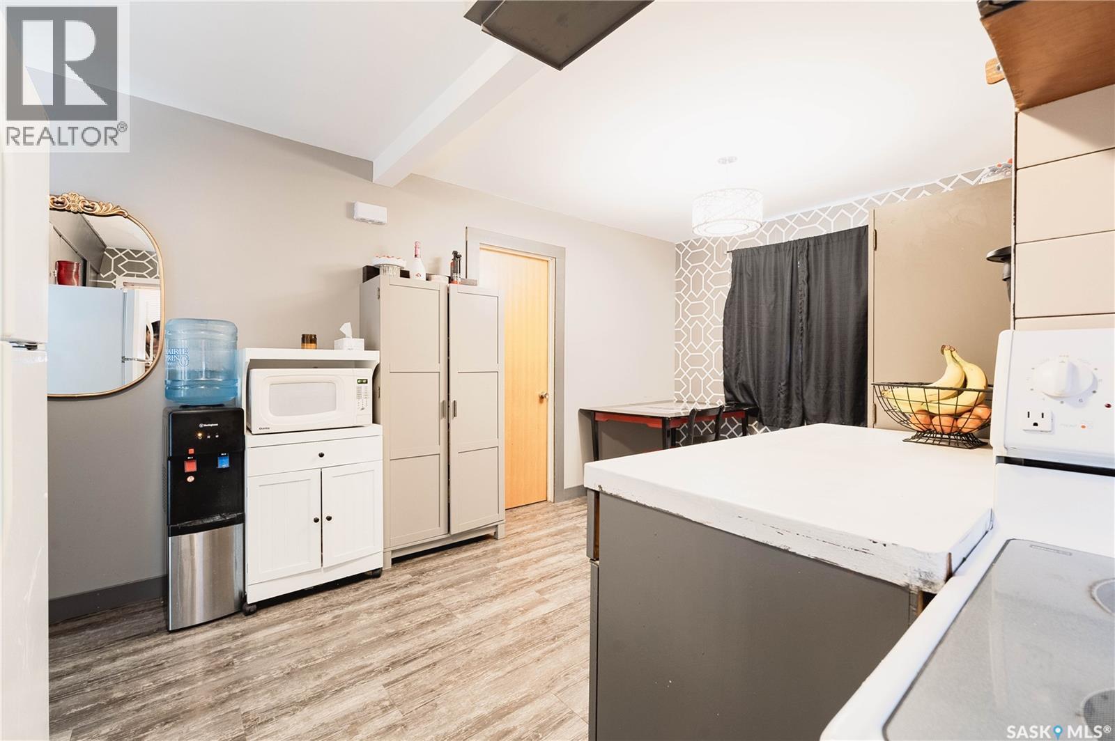 830 7th Avenue Nw, Moose Jaw, Saskatchewan  S6H 4C2 - Photo 23 - SK030172