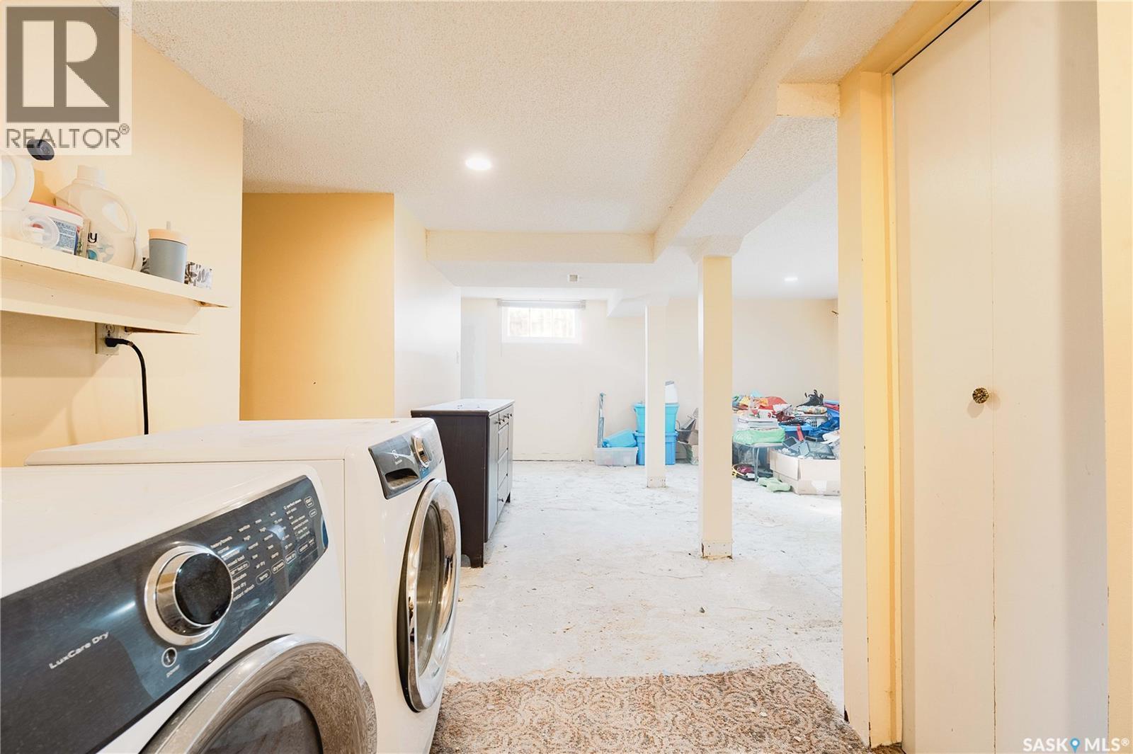 830 7th Avenue Nw, Moose Jaw, Saskatchewan  S6H 4C2 - Photo 37 - SK030172