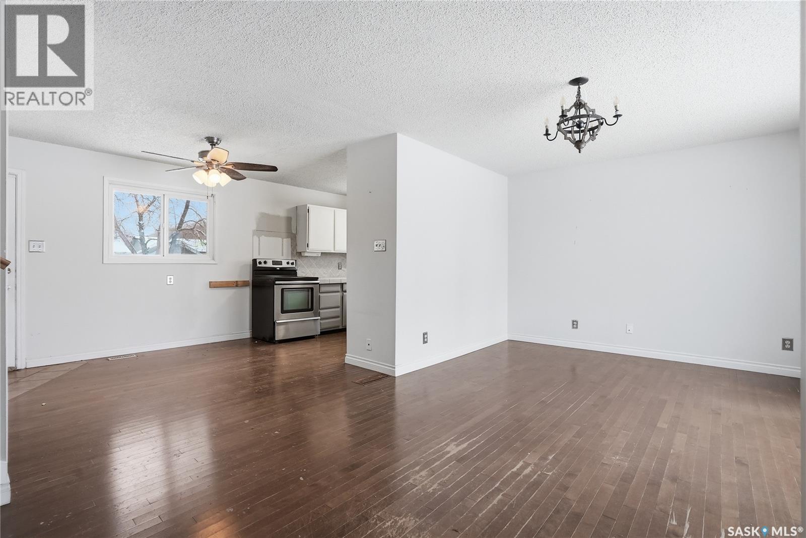 3530 Parkdale Road, Saskatoon, Saskatchewan  S7H 4W4 - Photo 4 - SK029988