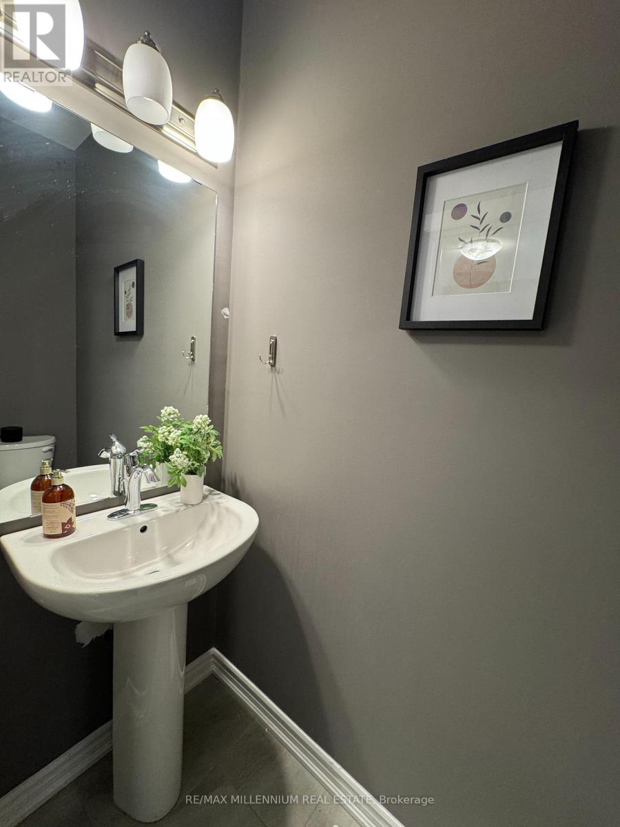 99 Louise Street, Welland (Lincoln/crowland), Ontario  L3B 0J8 - Photo 8 - X12870780