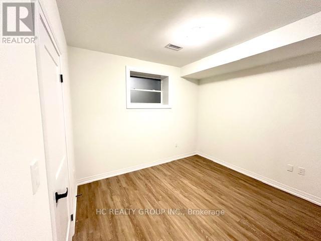 102 - 241 Crescent Bay Lane, Huntsville (Chaffey), Ontario  P1H 1B9 - Photo 10 - X12870808