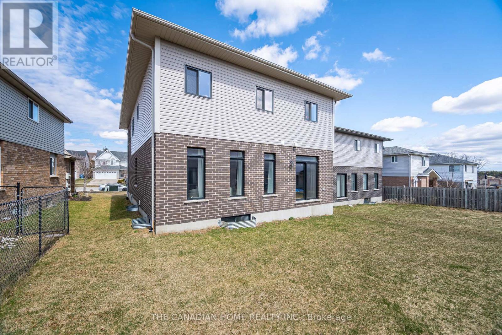 148 Starwood Drive, Guelph, Ontario  N1E 7G7 - Photo 48 - X12870824