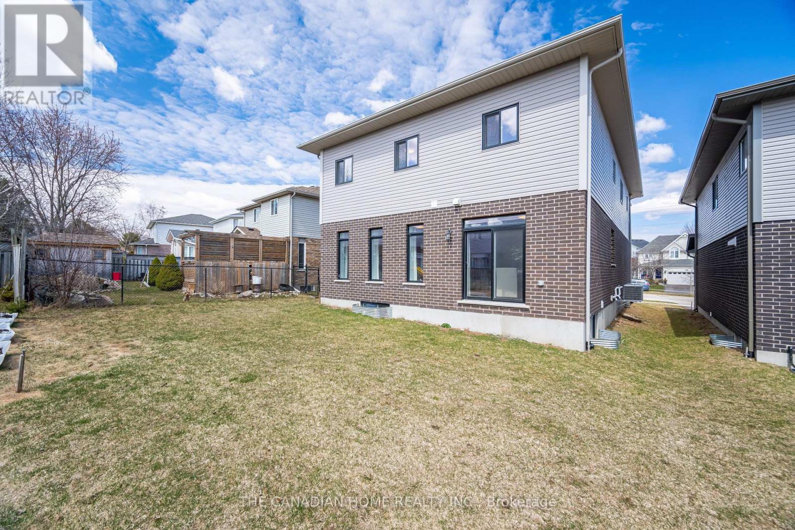 148 Starwood Drive, Guelph, Ontario  N1E 7G7 - Photo 49 - X12870824