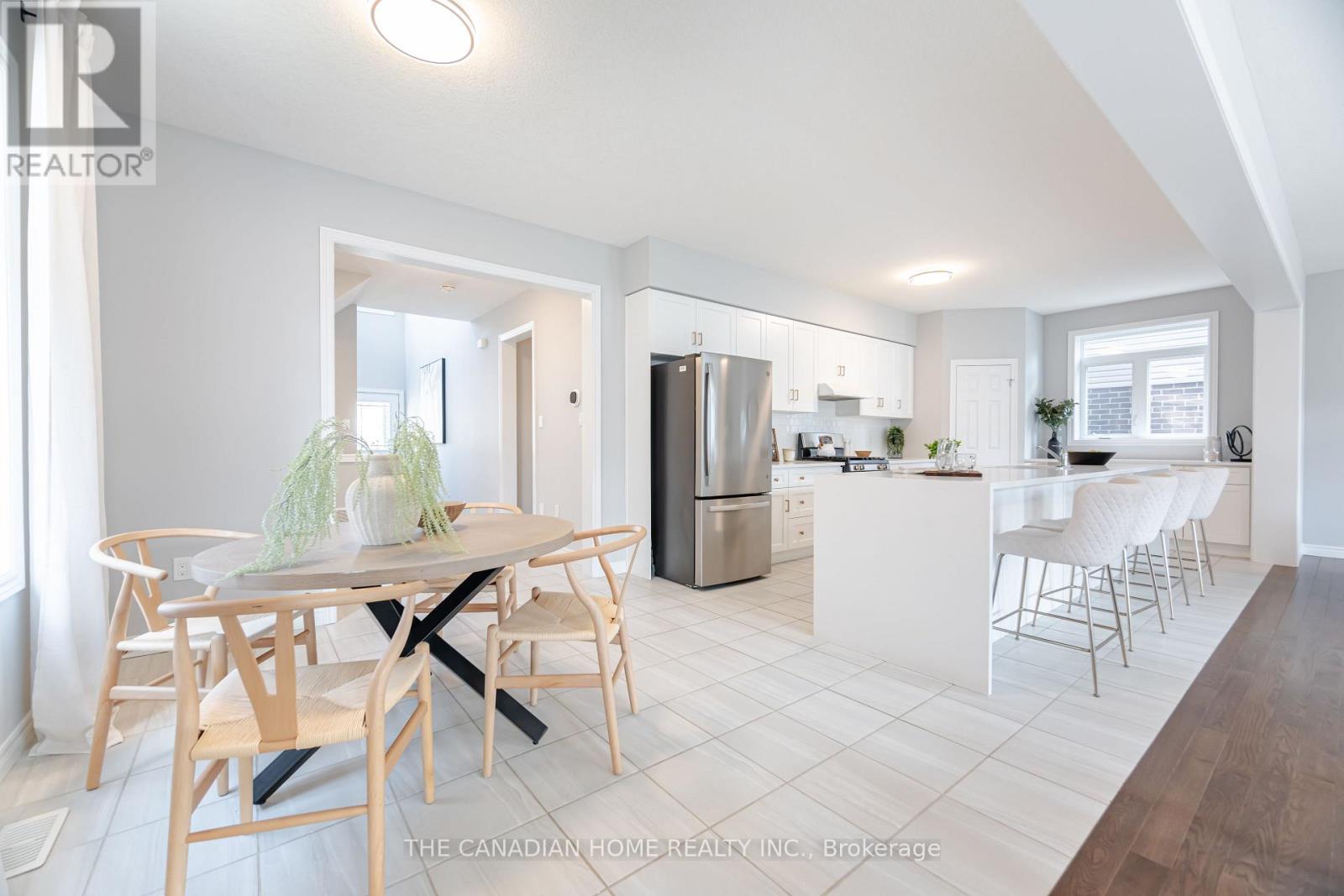 148 Starwood Drive, Guelph, Ontario  N1E 7G7 - Photo 8 - X12870824