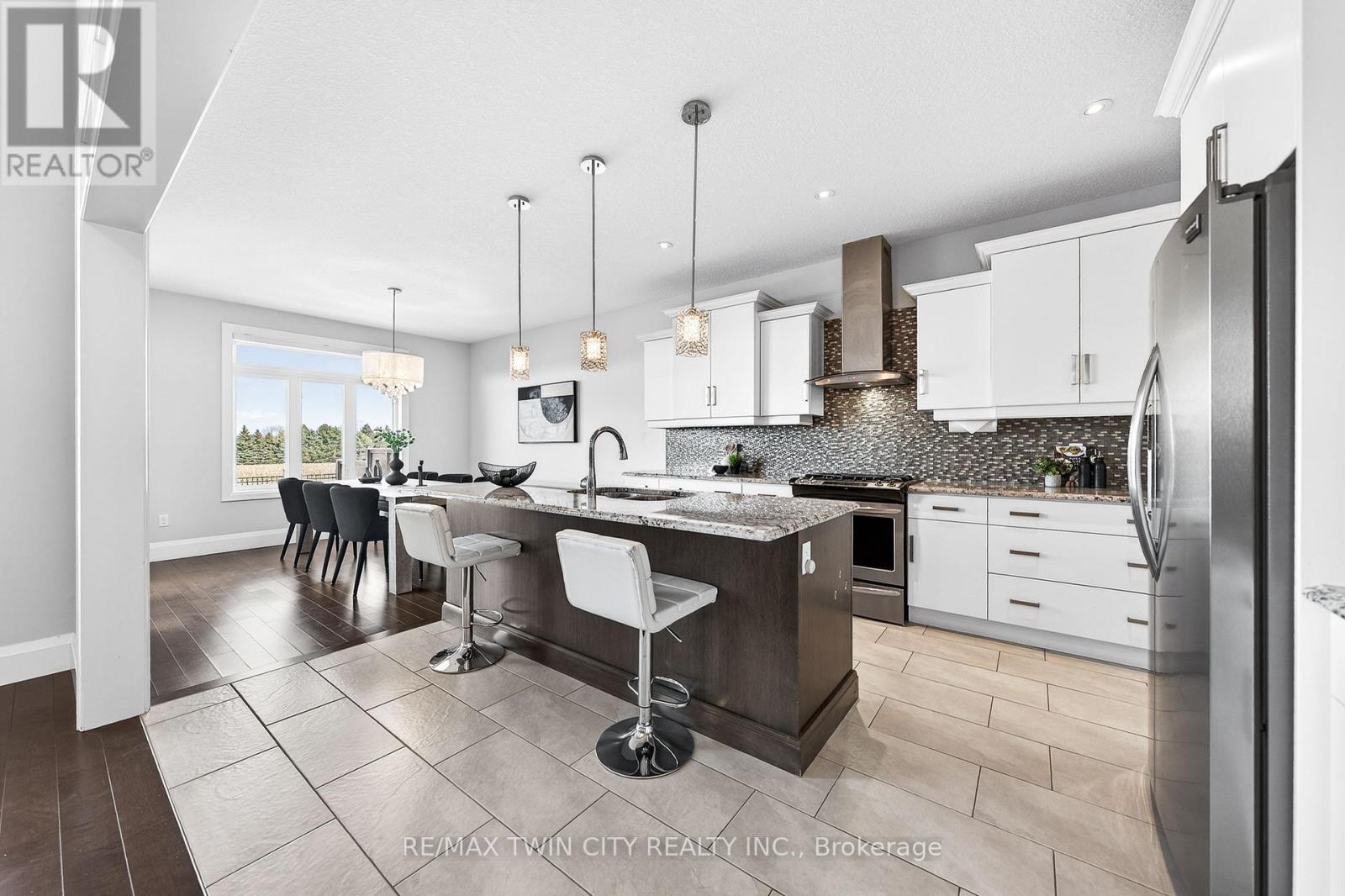 557 Millstream Drive, Waterloo, Ontario  N2K 0E1 - Photo 15 - X12870852