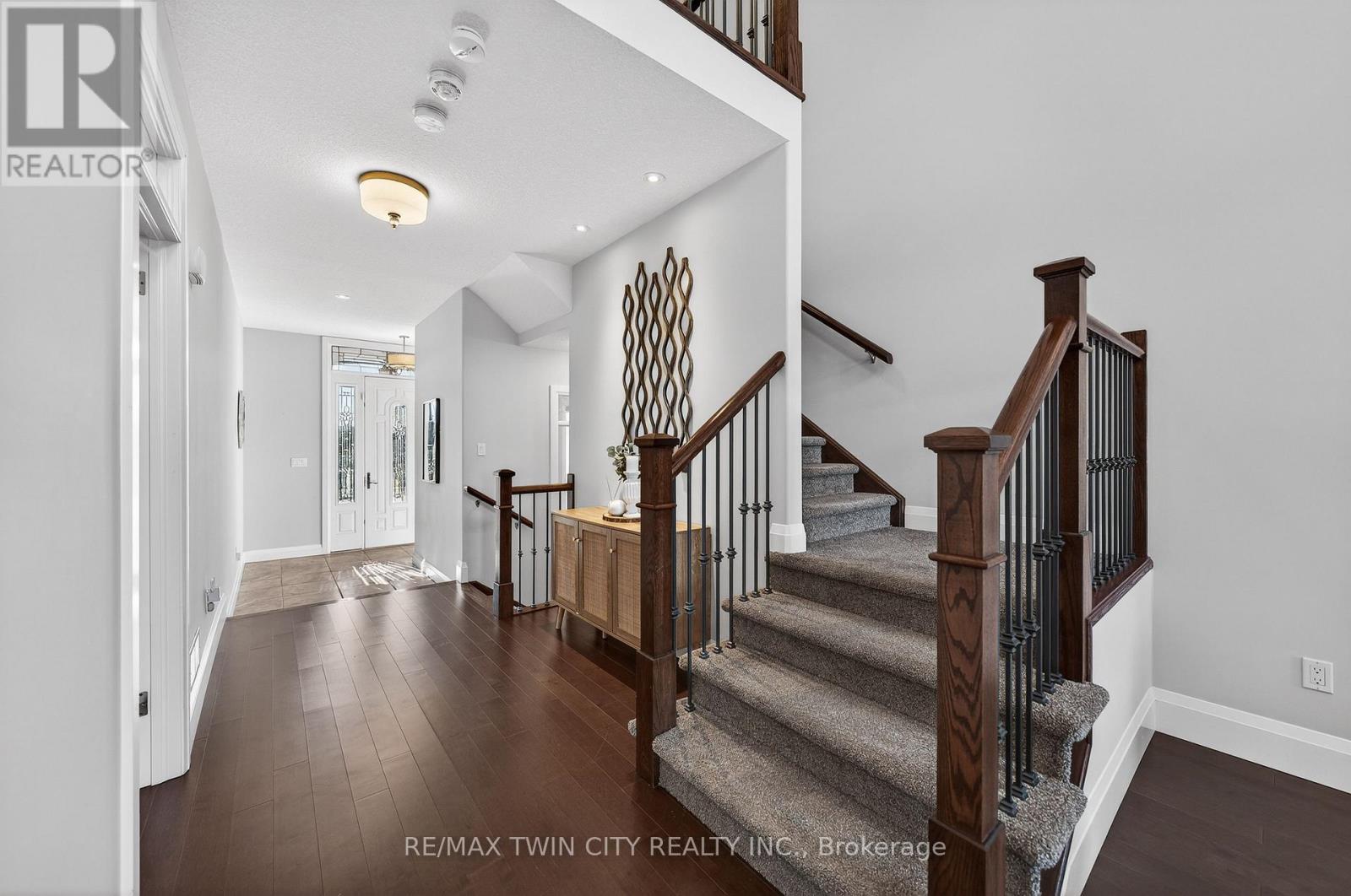 557 Millstream Drive, Waterloo, Ontario  N2K 0E1 - Photo 24 - X12870852