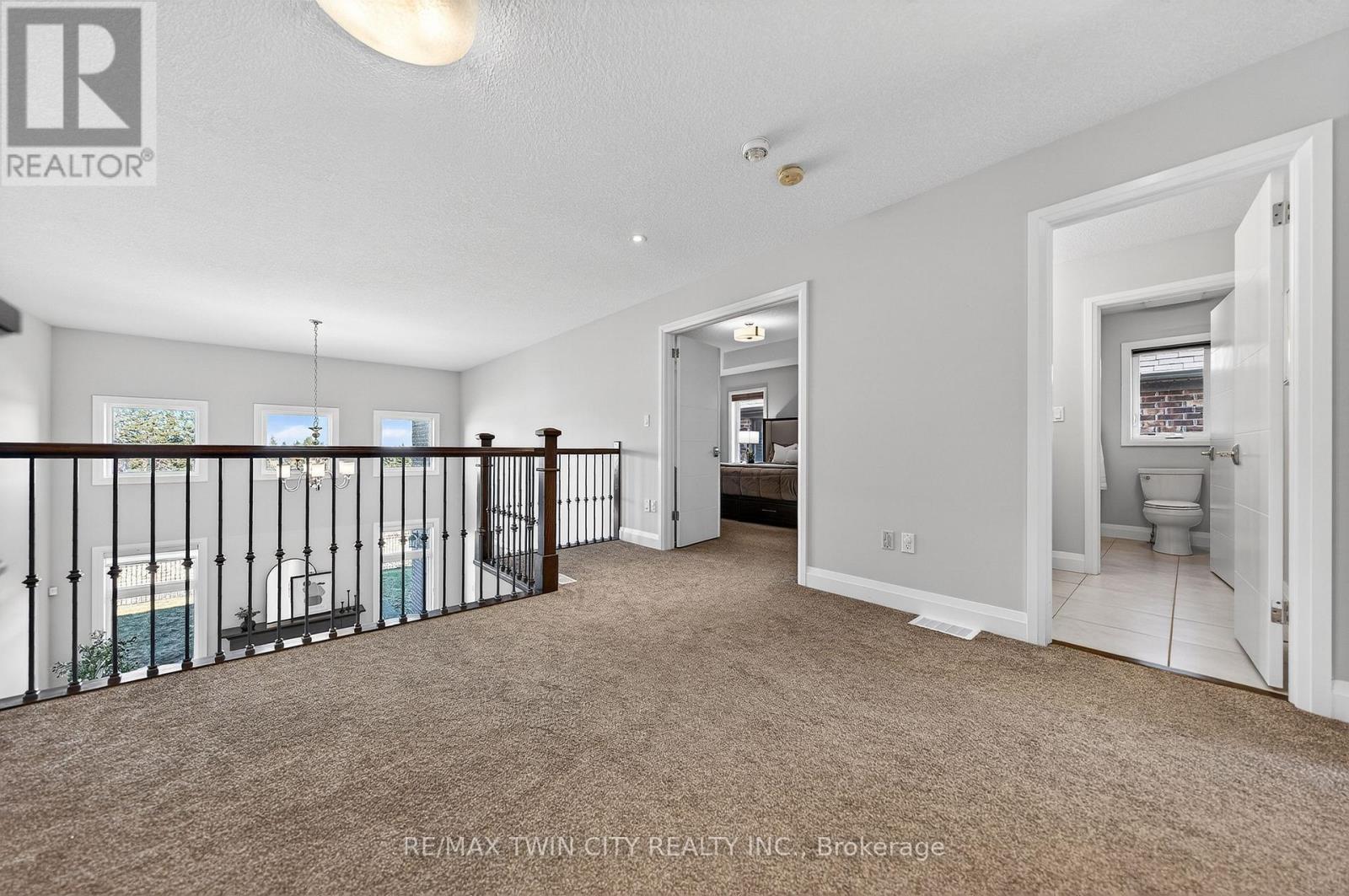 557 Millstream Drive, Waterloo, Ontario  N2K 0E1 - Photo 27 - X12870852