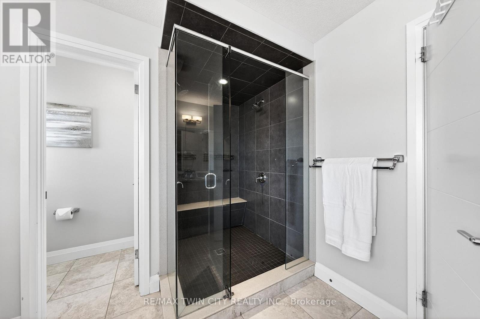 557 Millstream Drive, Waterloo, Ontario  N2K 0E1 - Photo 31 - X12870852