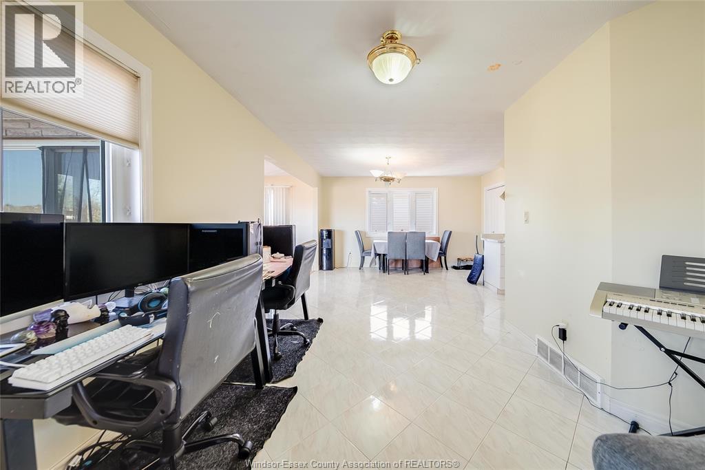 145 Ellison Street, Leamington, Ontario  N8H 5H9 - Photo 10 - 26005020