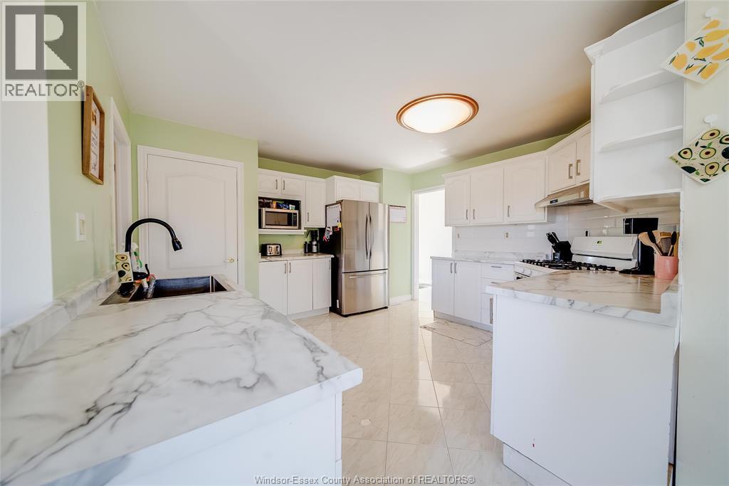 145 Ellison Street, Leamington, Ontario  N8H 5H9 - Photo 13 - 26005020