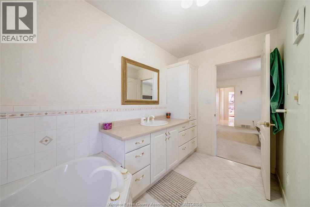 145 Ellison Street, Leamington, Ontario  N8H 5H9 - Photo 24 - 26005020