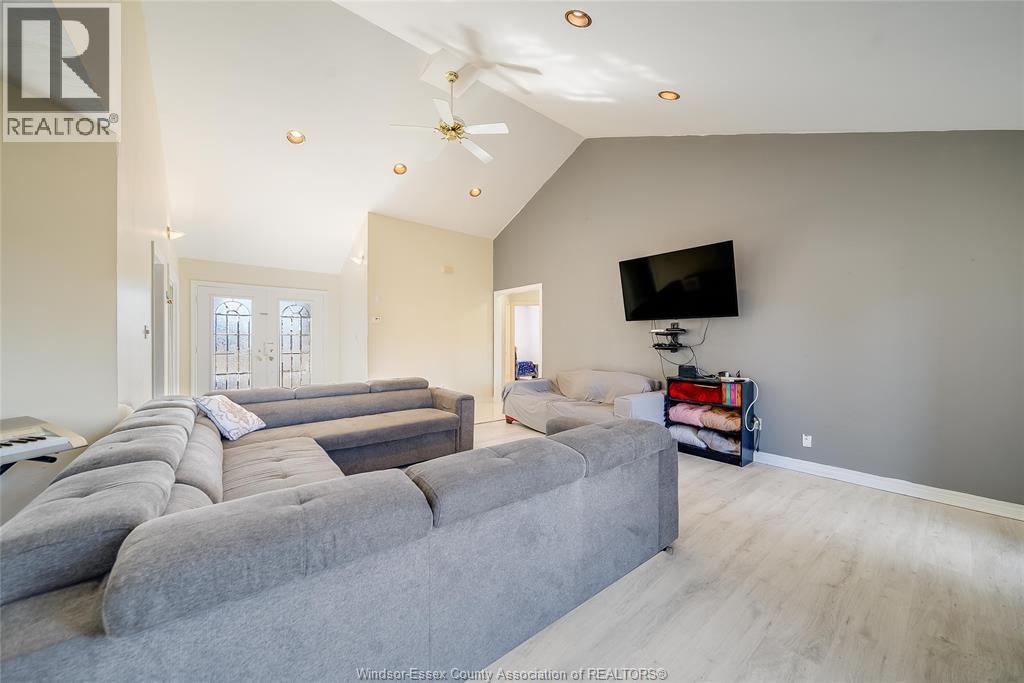 145 Ellison Street, Leamington, Ontario  N8H 5H9 - Photo 8 - 26005020