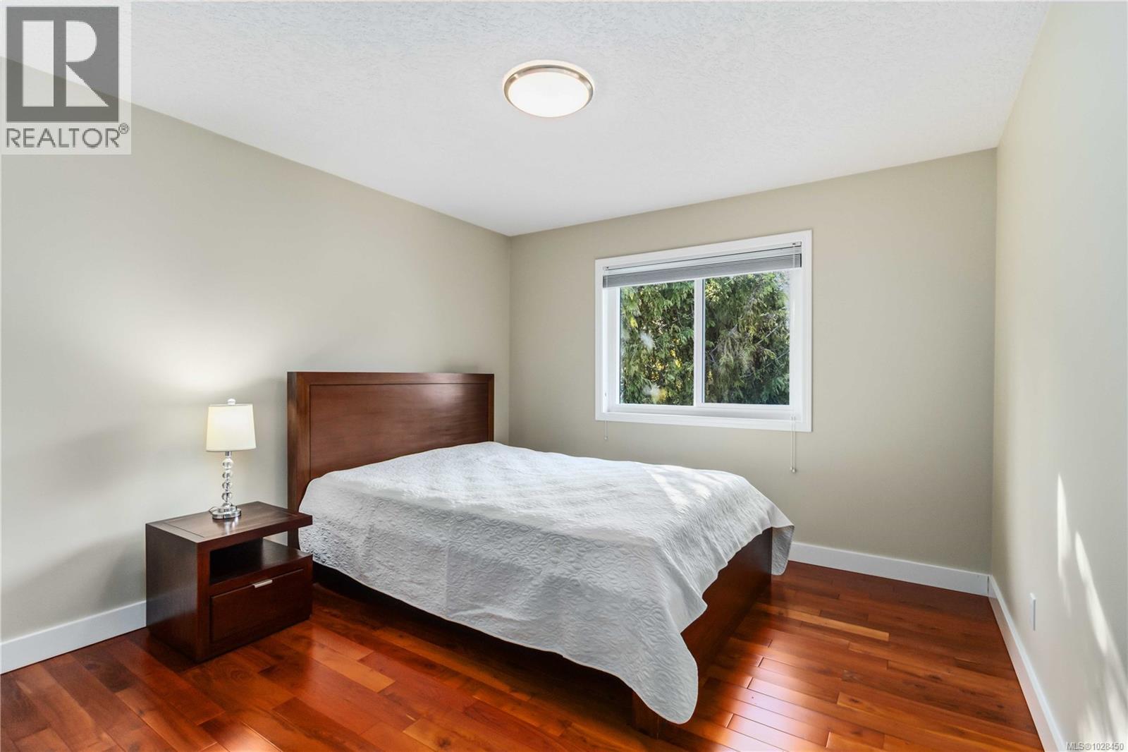 4120 Ambassy Pl, Saanich, British Columbia  V8X 2M4 - Photo 36 - 1028450