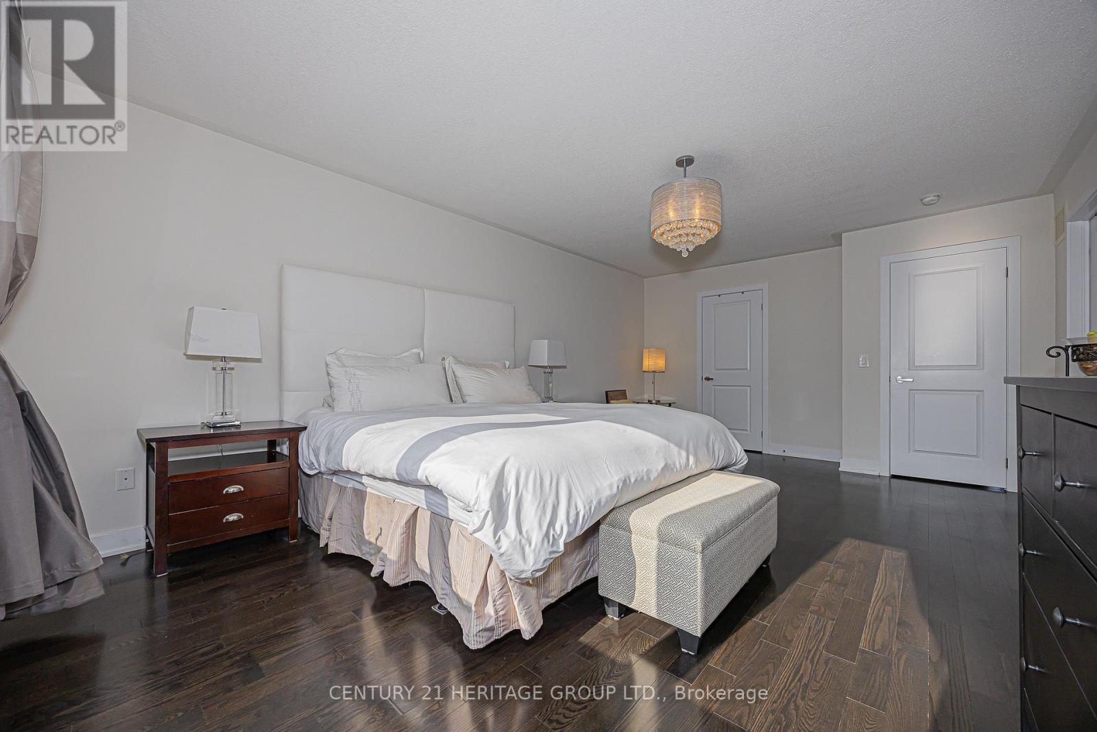 25 Helliwell Crescent, Richmond Hill, Ontario  L4E 1C7 - Photo 22 - N12857104