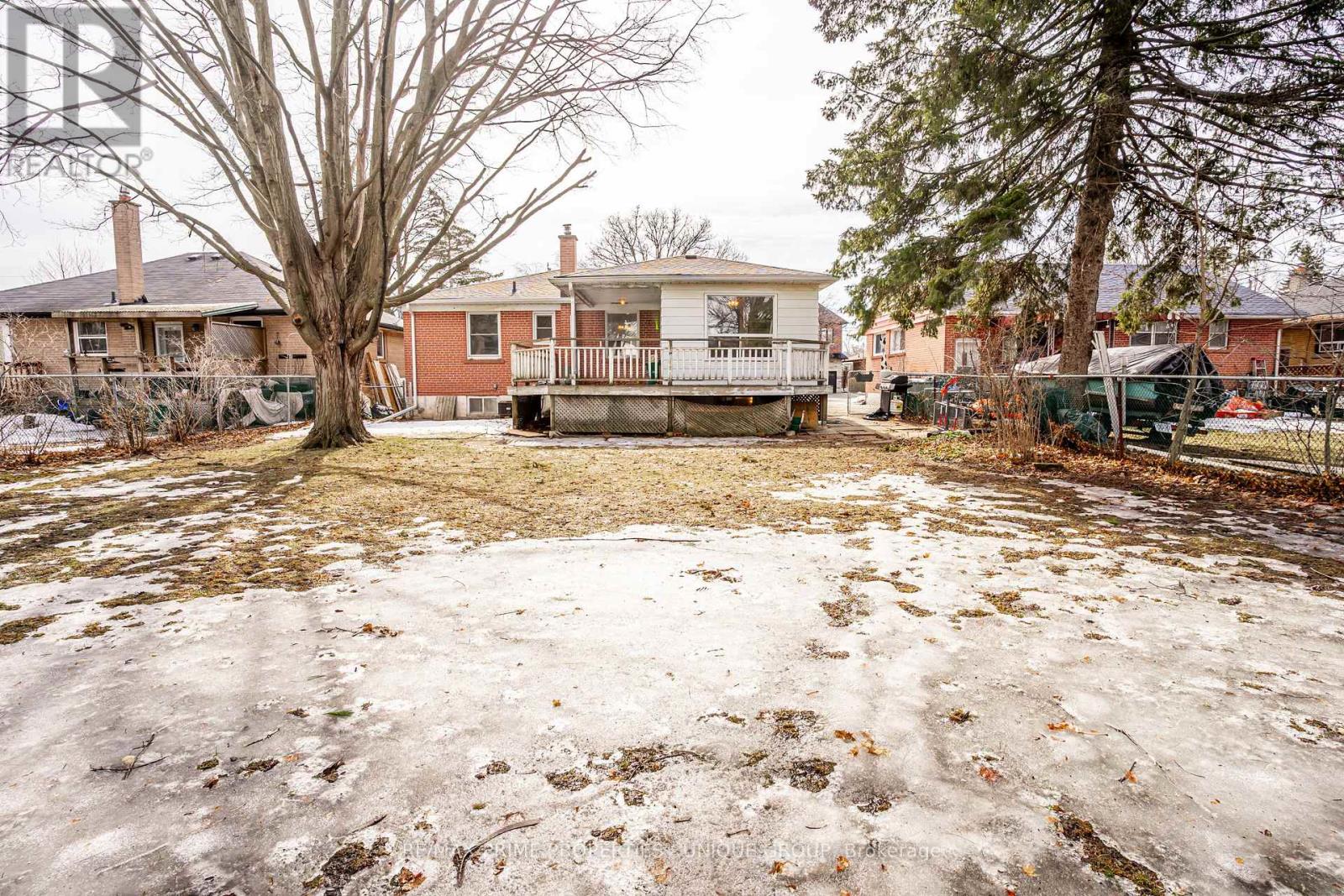 425 Centre Street E, Richmond Hill (Crosby), Ontario  L4C 1B8 - Photo 16 - N12867830