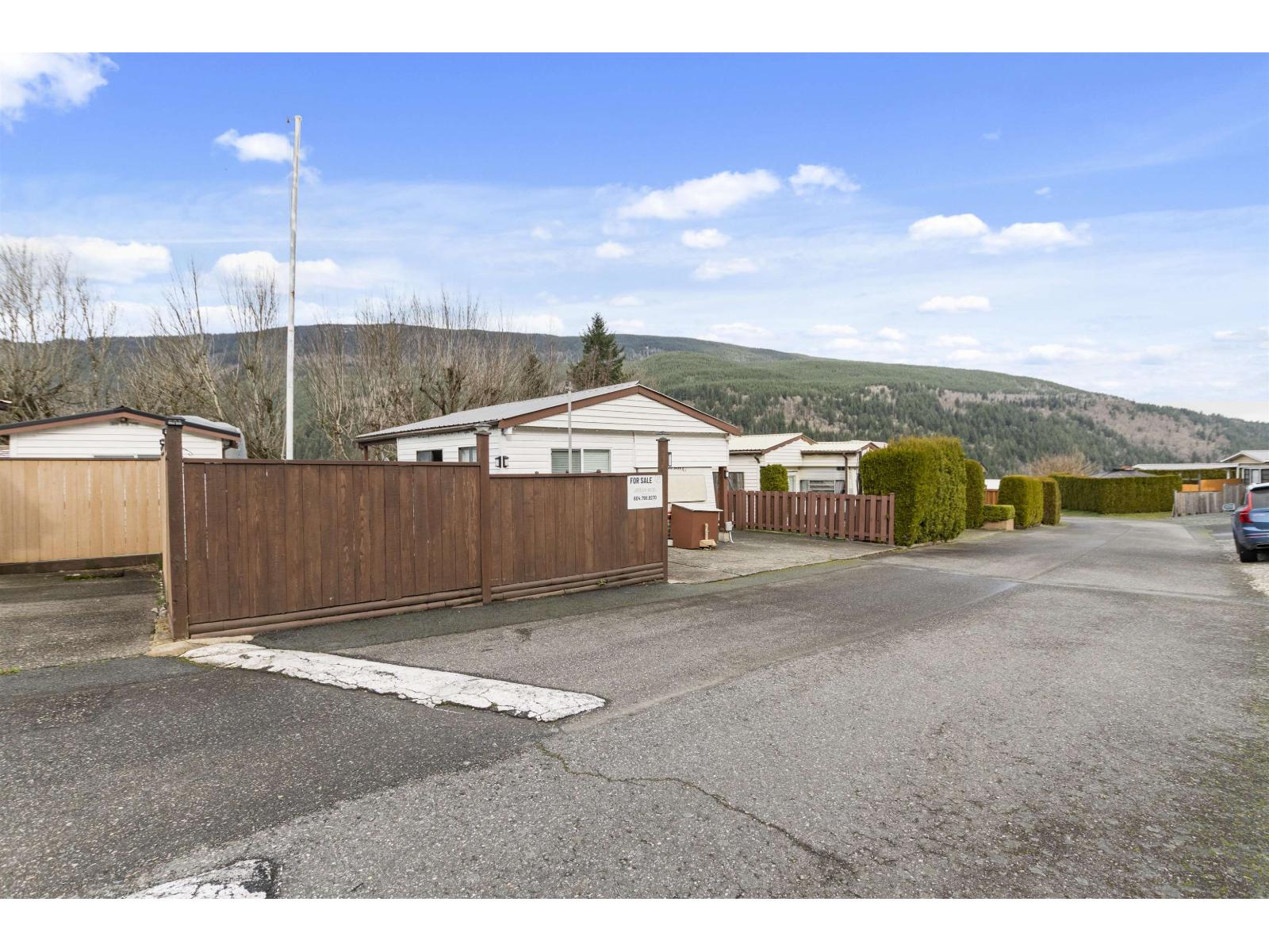 79 1436 Frost Road, Columbia Valley, Chilliwack, British Columbia  V2R 4X8 - Photo 2 - R3097793