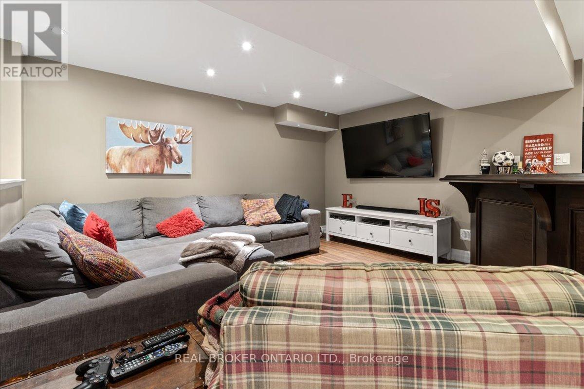 3182 Tania Crescent, Burlington (Headon), Ontario  L7M 3M7 - Photo 36 - W12700030