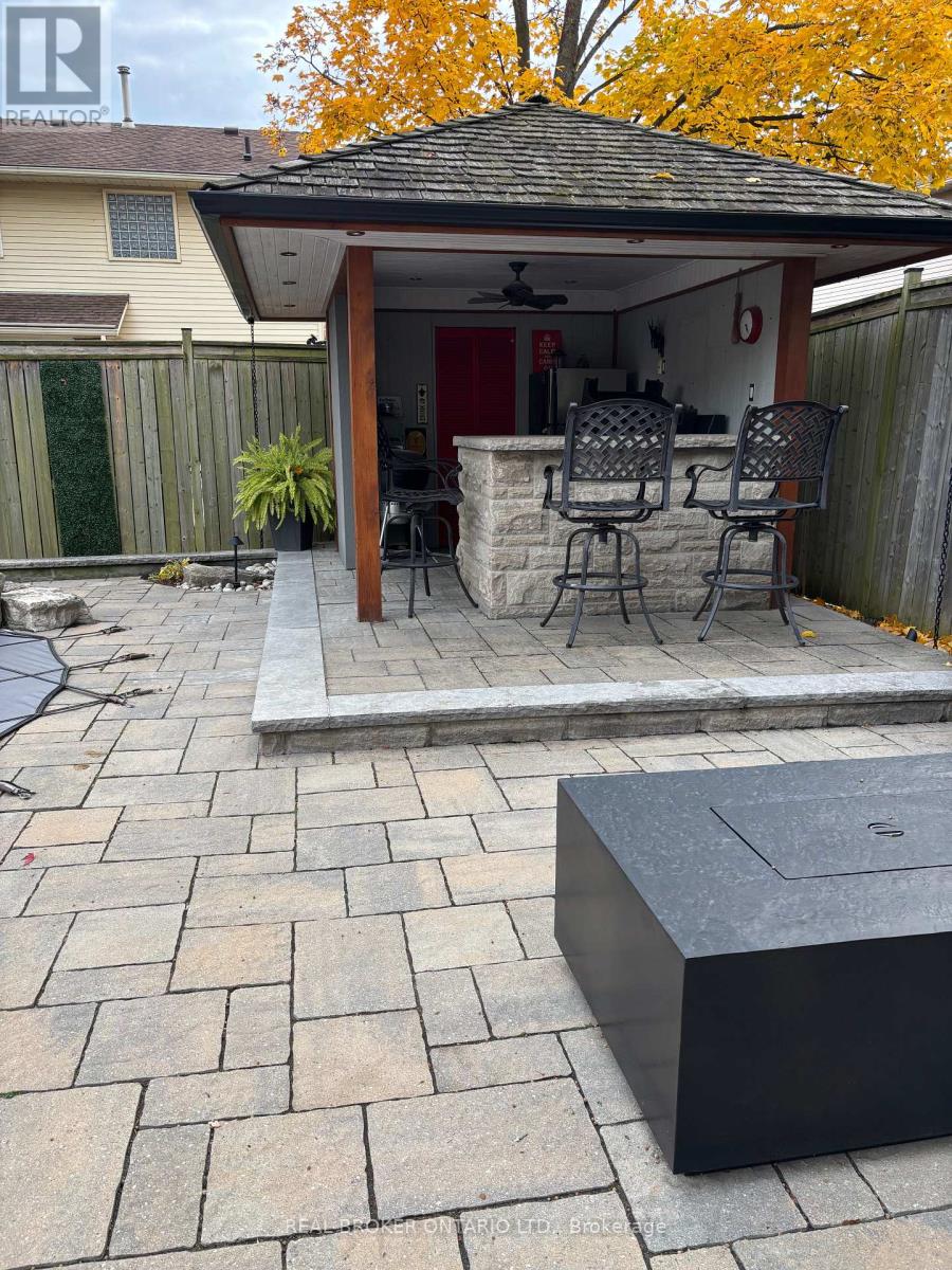 3182 Tania Crescent, Burlington (Headon), Ontario  L7M 3M7 - Photo 43 - W12700030