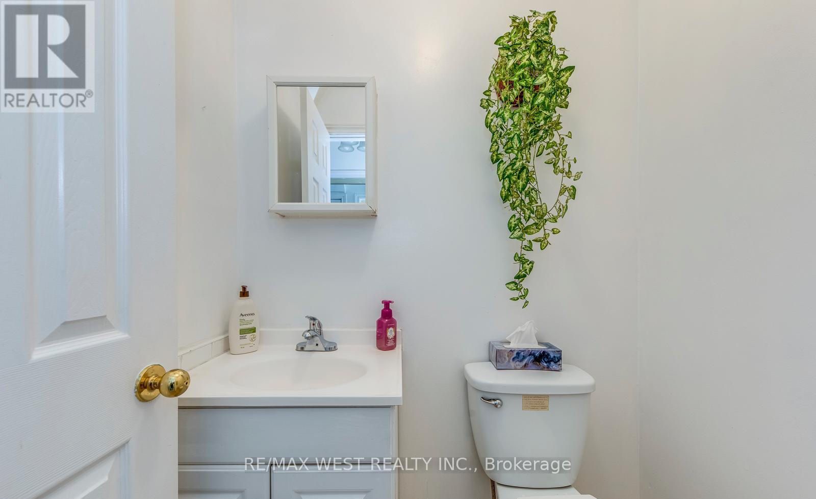 43 Flamingo Crescent, Brampton (Southgate), Ontario  L6T 2G6 - Photo 21 - W12862262