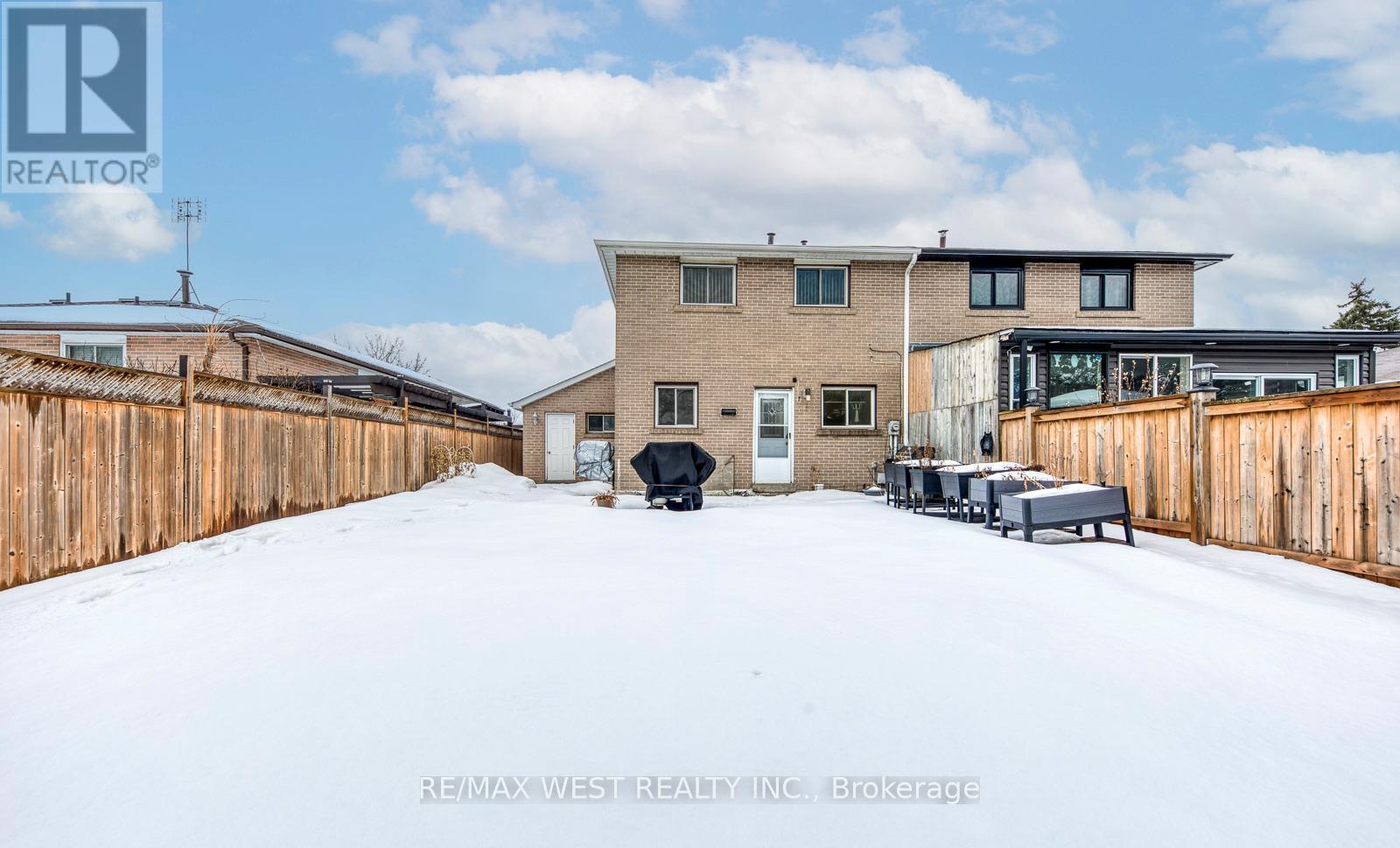 43 Flamingo Crescent, Brampton (Southgate), Ontario  L6T 2G6 - Photo 40 - W12862262