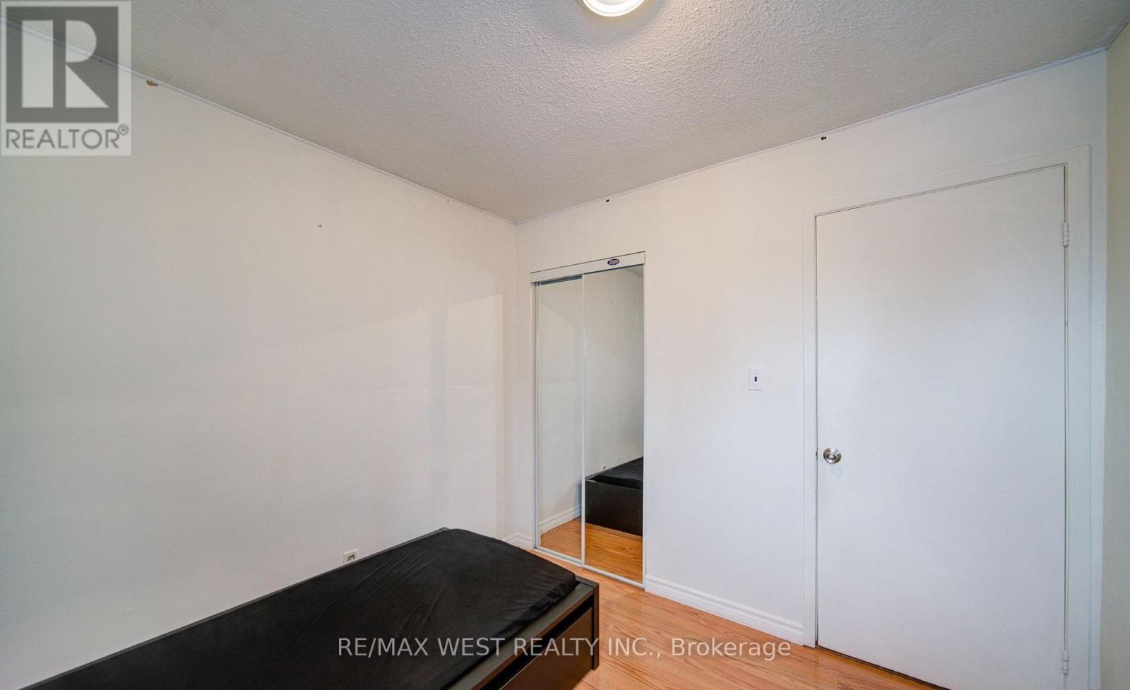 71 - 3525 Brandon Gate Drive, Mississauga (Malton), Ontario  L4T 3M3 - Photo 33 - W12865106