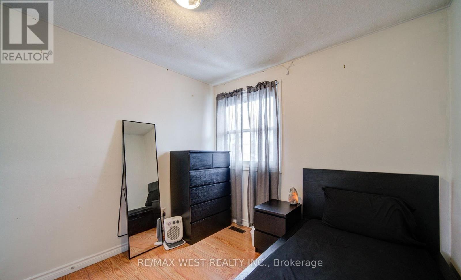 71 - 3525 Brandon Gate Drive, Mississauga (Malton), Ontario  L4T 3M3 - Photo 32 - W12865106