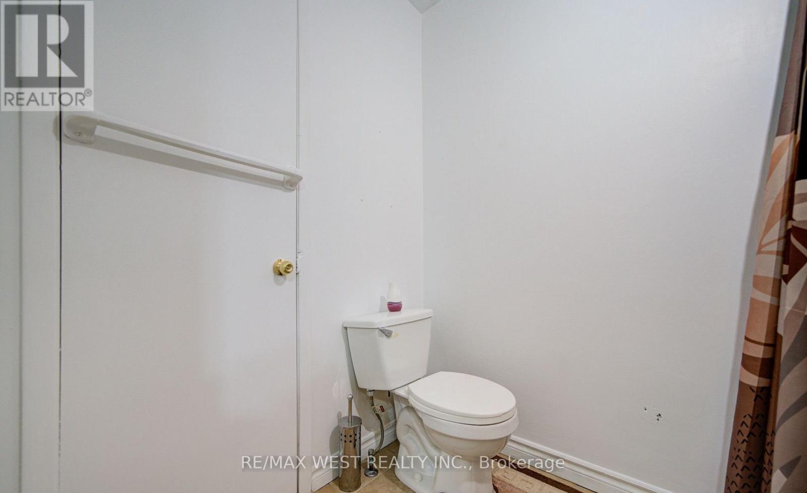71 - 3525 Brandon Gate Drive, Mississauga (Malton), Ontario  L4T 3M3 - Photo 20 - W12865106