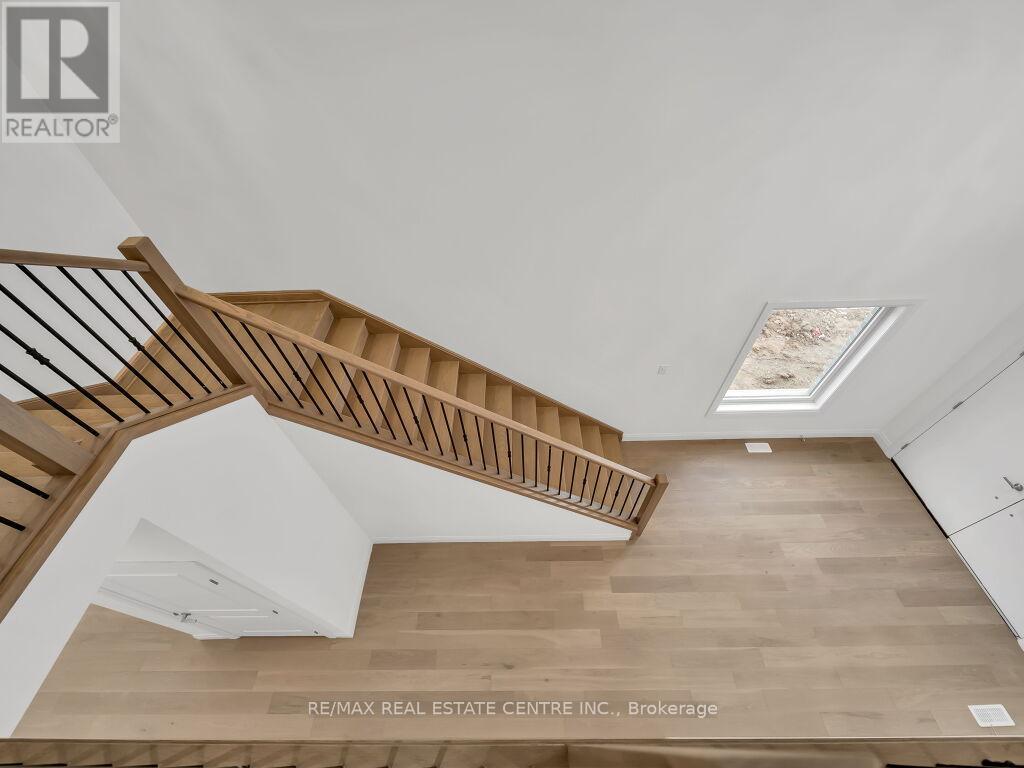 Photo 25 of 50 for Lot 25 - 845 Darnley Boulevard