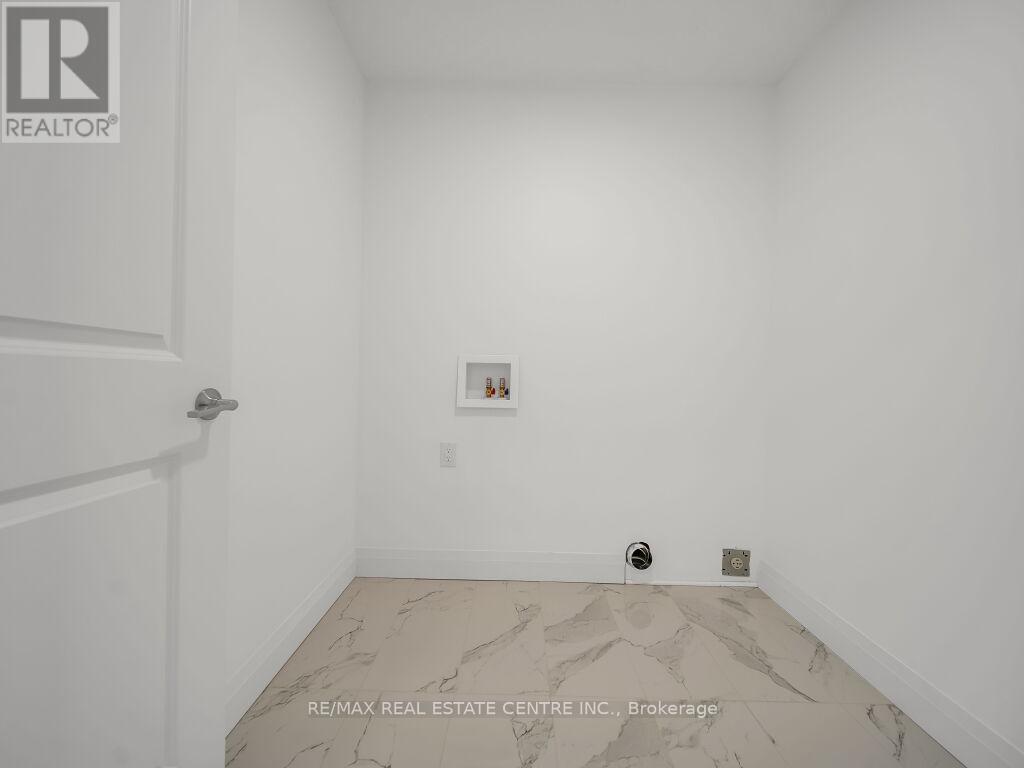 Photo 31 of 50 for Lot 25 - 845 Darnley Boulevard