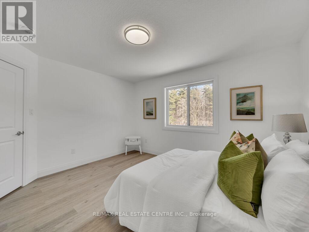 Photo 42 of 50 for Lot 25 - 845 Darnley Boulevard