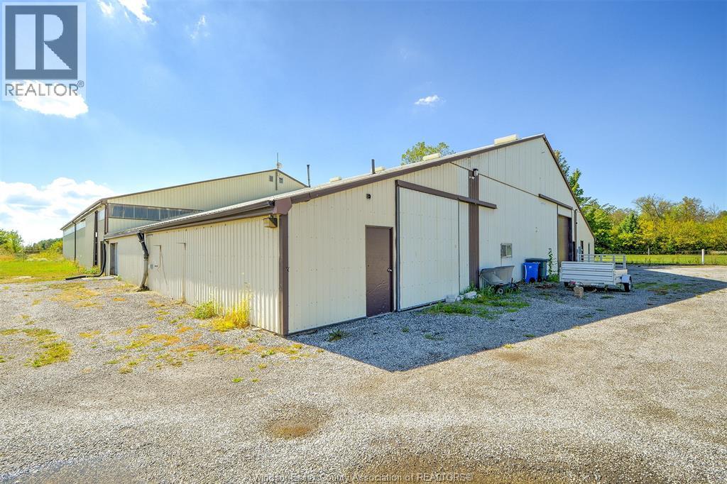 6400 Walker, Tecumseh, Ontario  N0R 1L0 - Photo 2 - 26000580