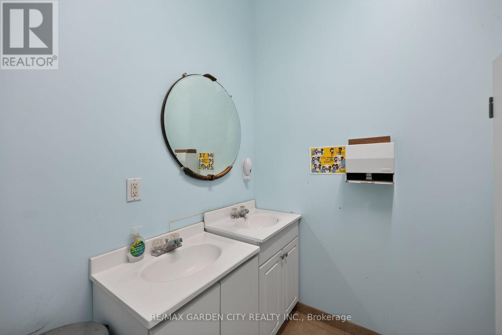 1140 Bay Street, Norfolk, Ontario  N0E 1M0 - Photo 28 - X12868220