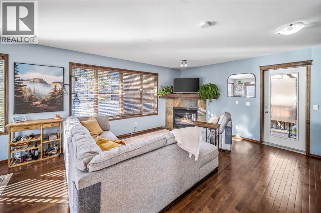 503, 108 Armstrong Place, Canmore, Alberta  T1W 3L2 - Photo 2 - A2285134