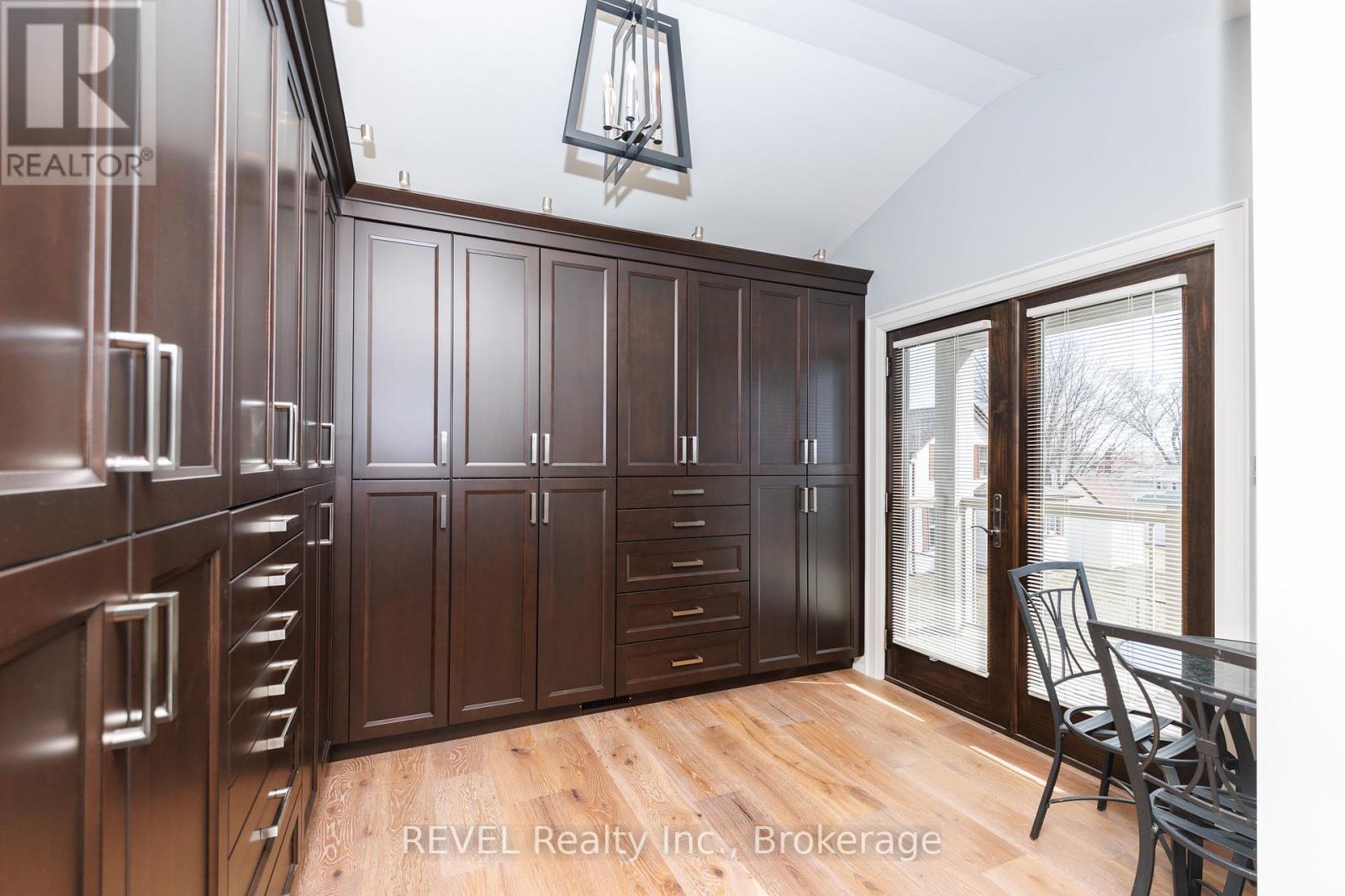 190 Oakdale Avenue, St. Catharines, Ontario  L2P 2K8 - Photo 26 - X12870928