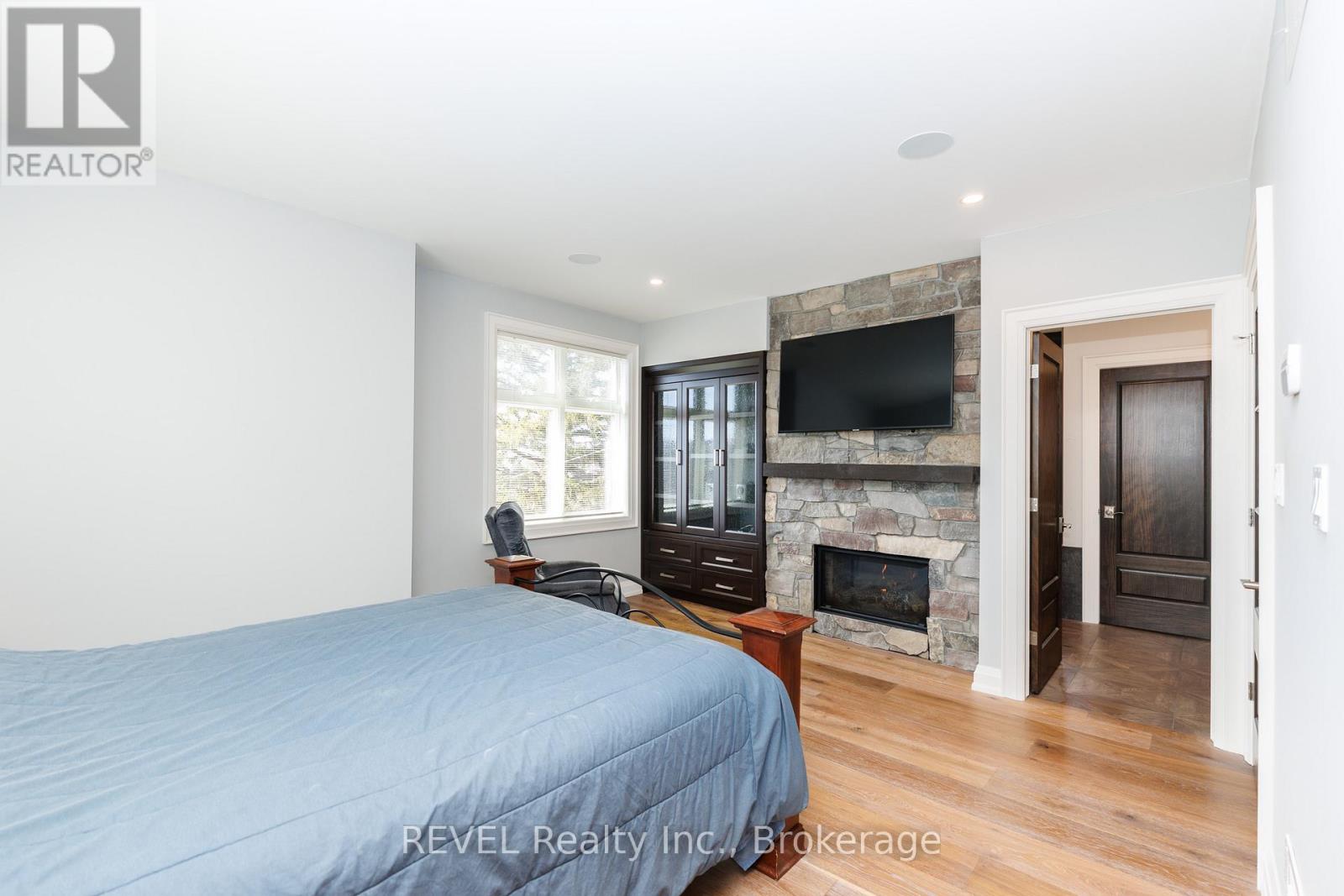 190 Oakdale Avenue, St. Catharines, Ontario  L2P 2K8 - Photo 28 - X12870928