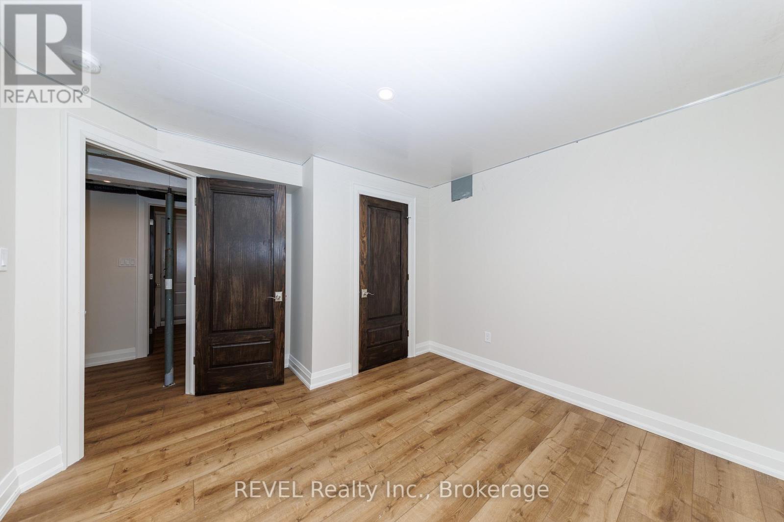 190 Oakdale Avenue, St. Catharines, Ontario  L2P 2K8 - Photo 37 - X12870928